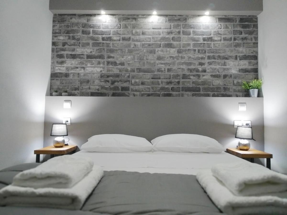 Virgin Rocks Apartments 1 칼람파카 외부 사진